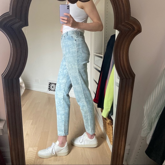 Vintage Memphis Floral Mom fit jeans - Picture 2 of 10